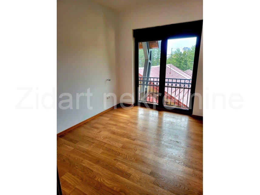Квартира, 484 м², 102 000$ — FAKTOR